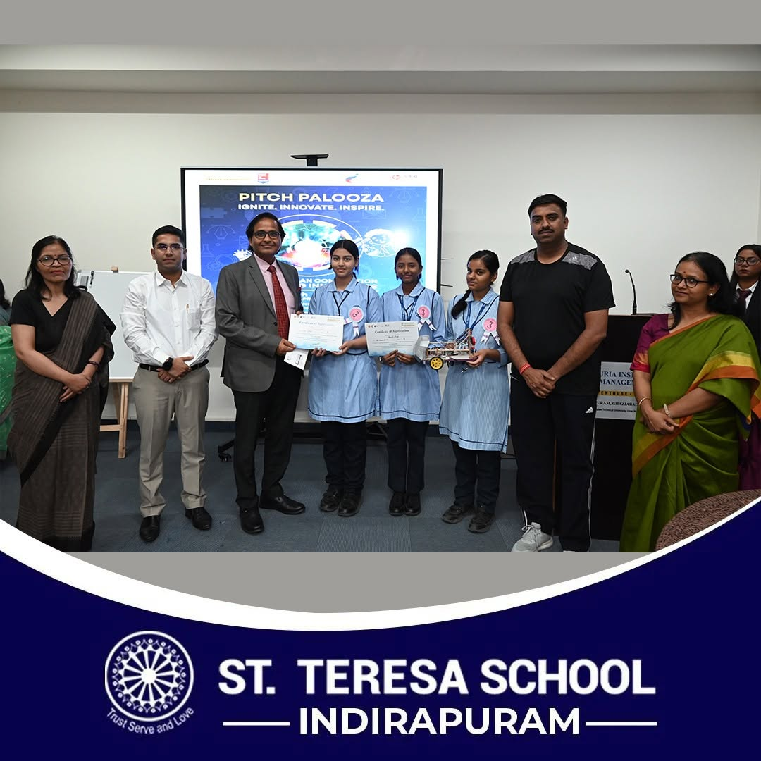 Inter-School Business Pitching Competition: First Position with ₹2,100 Cash Prize